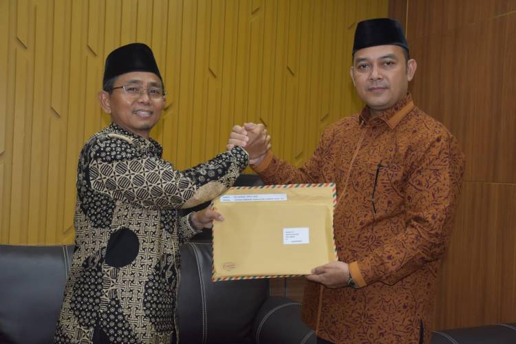 Serahkan Laporan Tahunan, DPRD Kampar Terima Kunjungan Baznas 